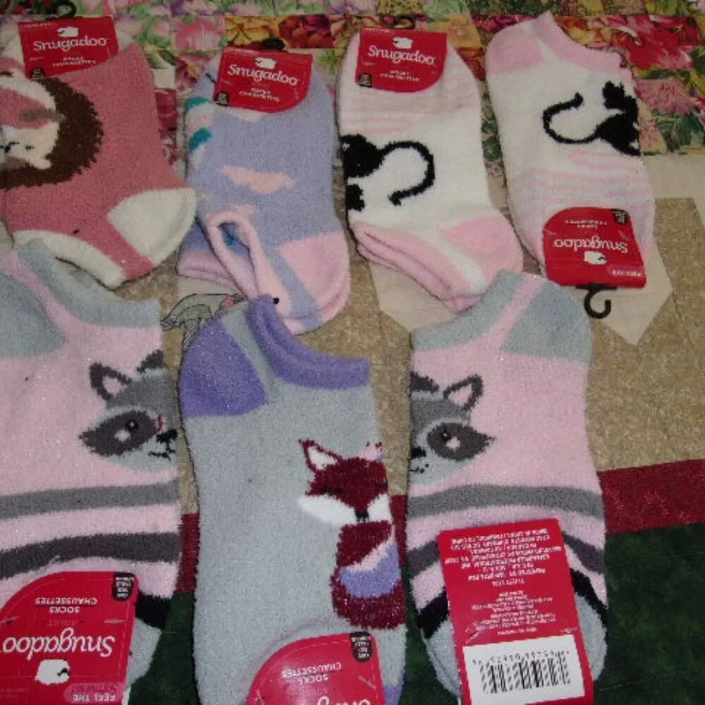 COPY - Lot of 7 Womens Ankle Socks Animal Snugadoo Too Soft Stretchy,New